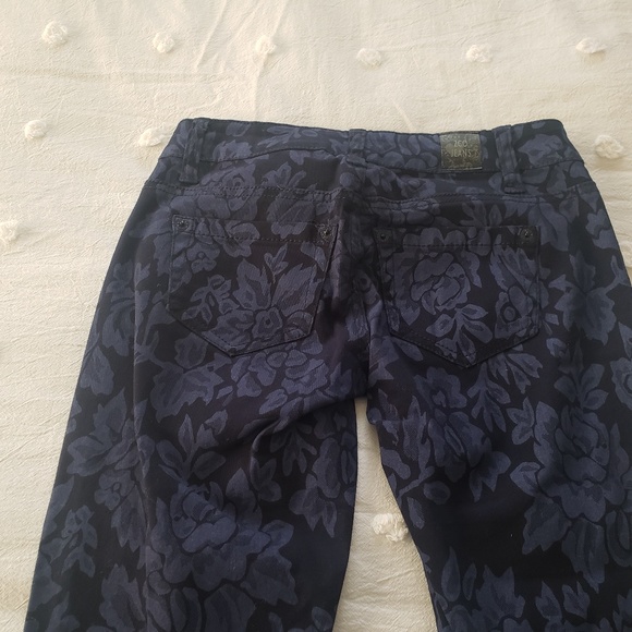 NWT ZCO JEANS - Picture 2 of 2